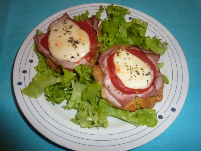 Hamburger di vitello all’origano con prosciutto e mozzarella, senza glutine