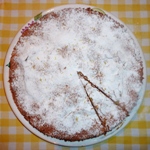 Torta caprese al cioccolato bianco