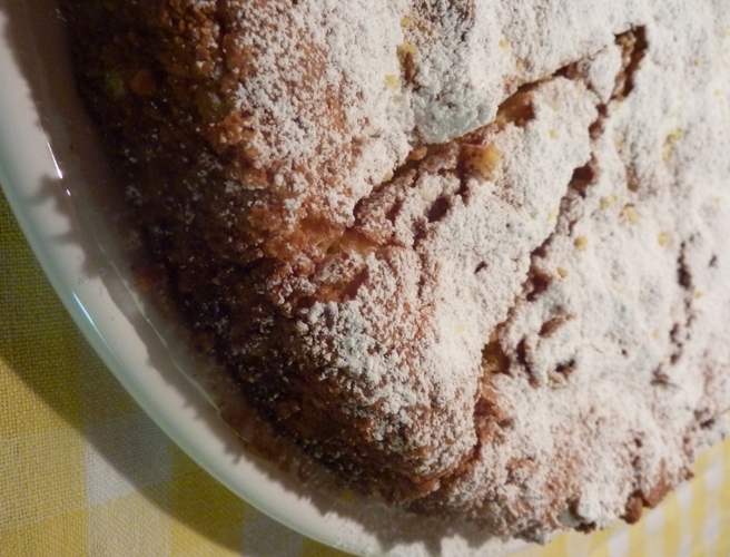 Torta caprese bianca senza glutine