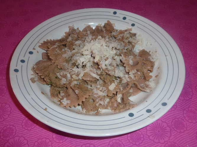 Pasta al pesto di melanzane