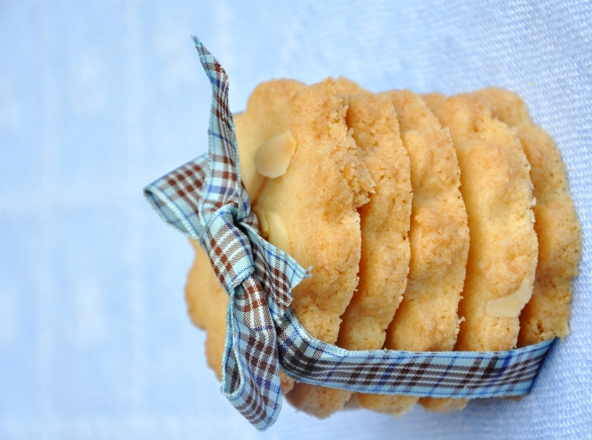 Biscotti al cocco senza glutine Biscotti al cocco senza glutine