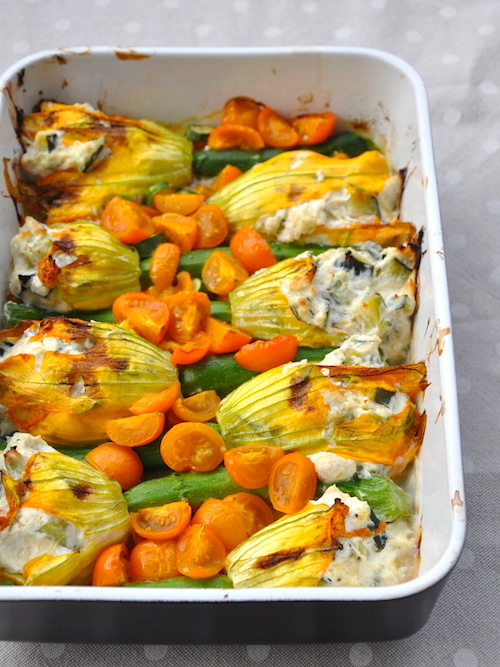 Fiori di zucca ripieni al forno