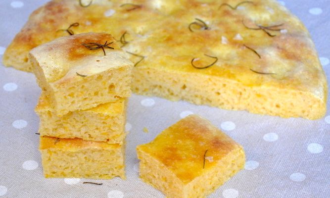 Focaccia soffice alla zucca senza glutine