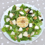 Insalata pere e noci con tomino caldo al miele