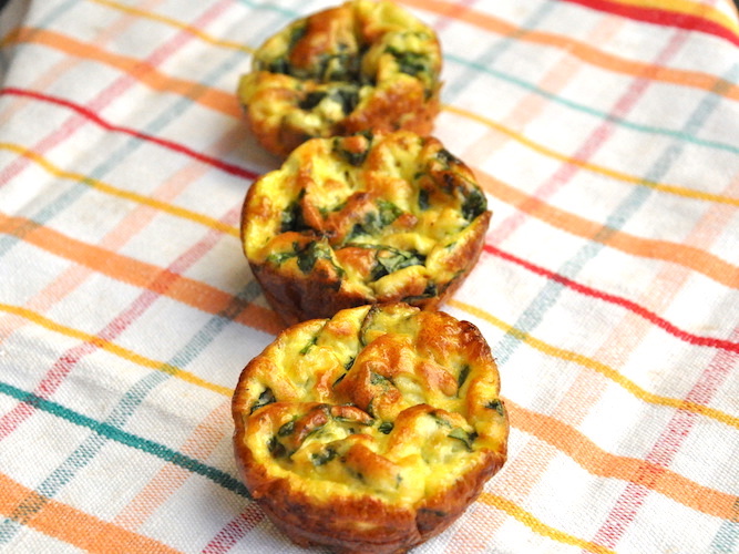 Muffins salati proteici uova e spinaci senza glutine e senza farina