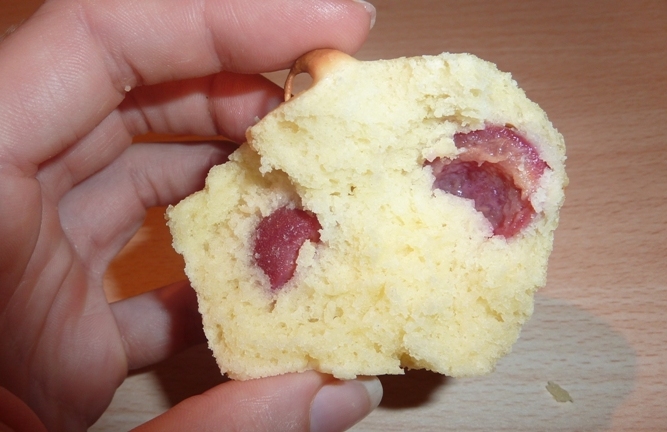 Muffins ricotta, limone e ciliegie