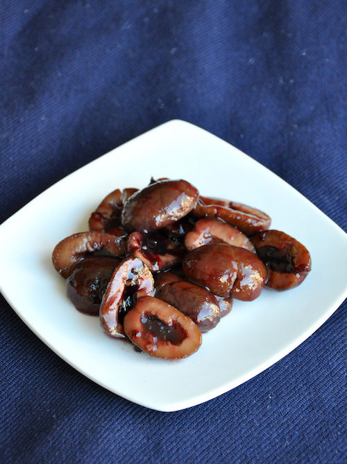 Olive nere alla marmellata di more Olive nere alla marmellata di more