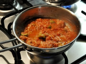 sugo al tonno, pomodoro e olive