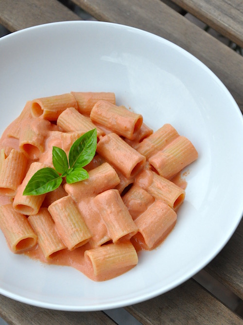 Pasta senza glutine pomodoro e robiola