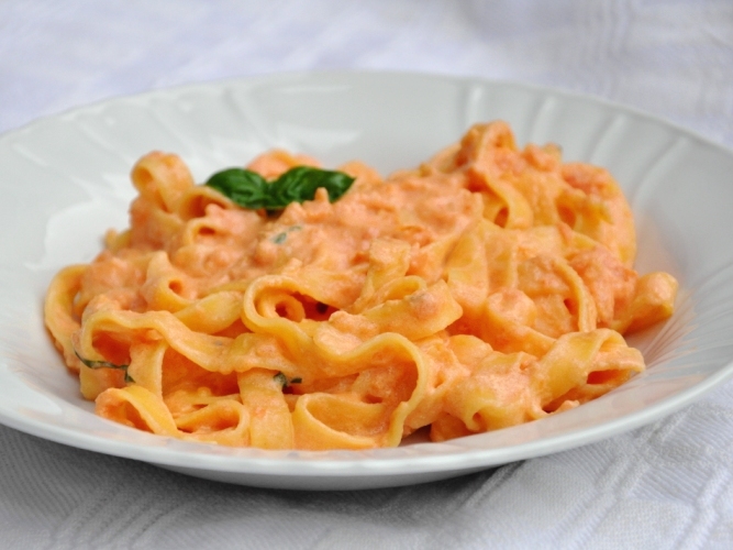 Pasta con la crema di peperoni