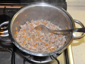 pasticcio-ferrarese-preparazione-ragù bianco