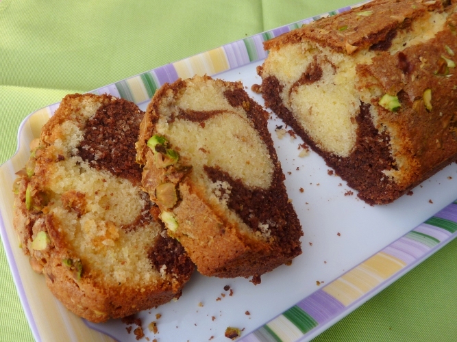 Plum cake al doppio cioccolato e pistacchi senza glutine