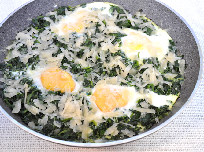 Uova e spinaci in padella