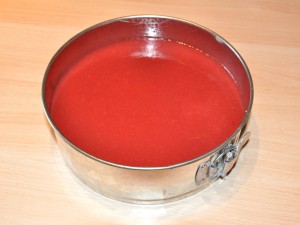 torta-mousse-limone-fragole-gelé