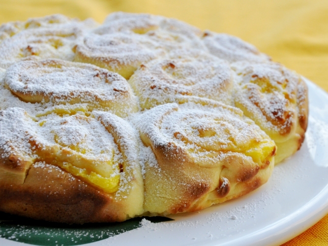 Torta di rose senza glutine al limone