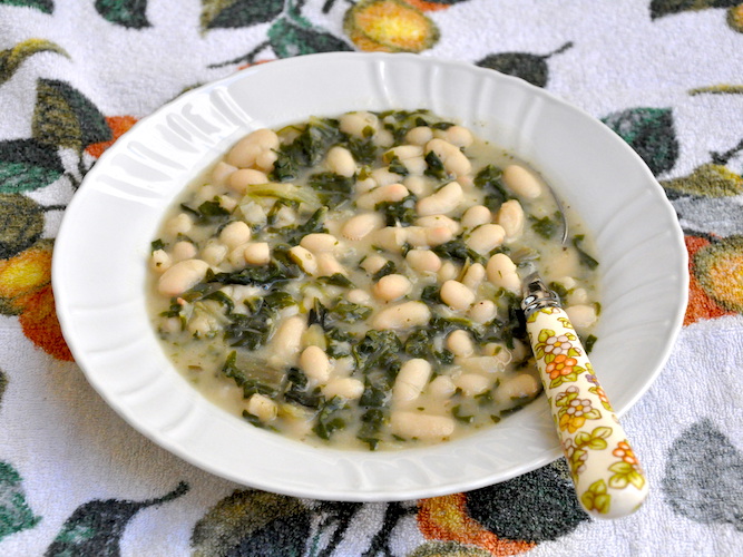 Zuppa velocissima con bieta e fagioli cannellini